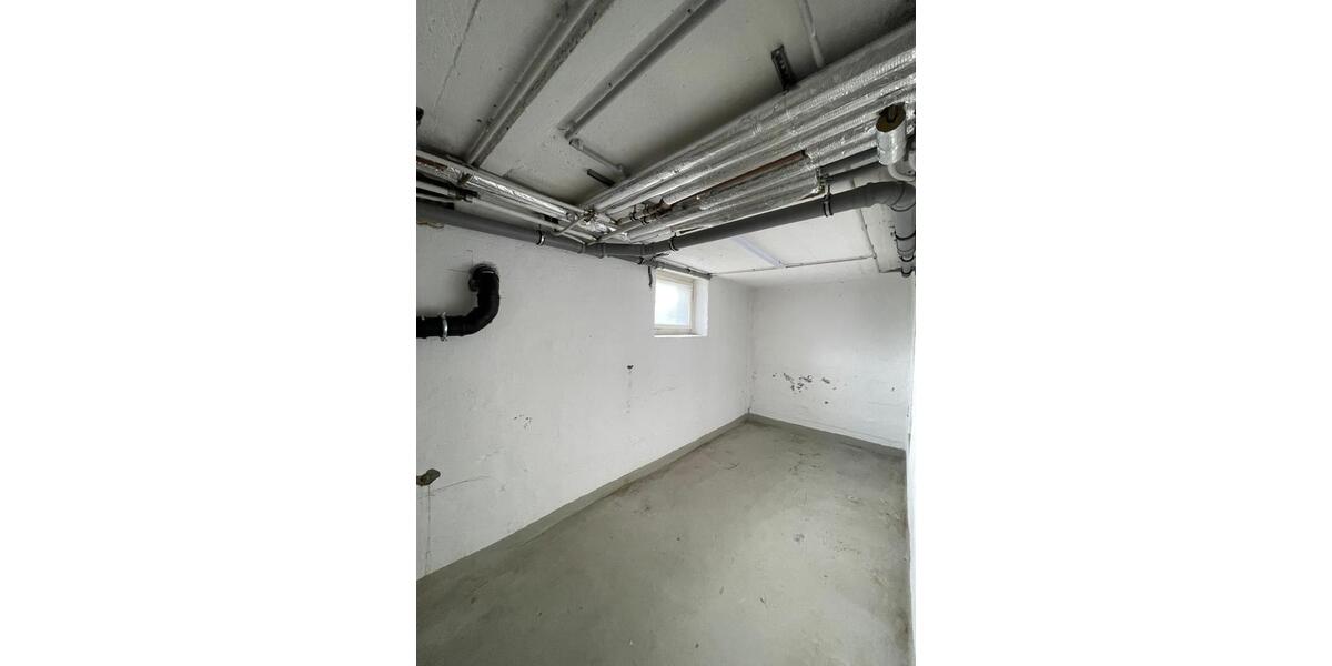 2-Zimmer 50 m² Dachwohnung in Gustavsburg + Kellerraum 2 zimmer