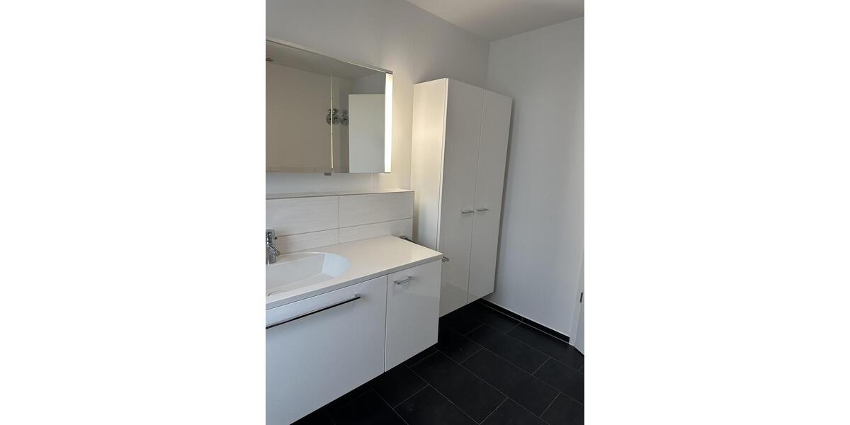 Etagenwohnung Hattersheim am Main - 2.5 Zimmer, 80 m&sup2;, 1.250&euro; | Angebot:25370323