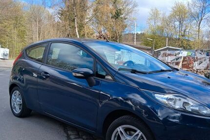 Ford Fiesta 156.800 km 3.750 &euro; Wiesbaden 65197