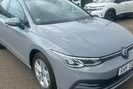 VW Golf VIII 8 1.5 TSI Life Werksgarantie bis 2027