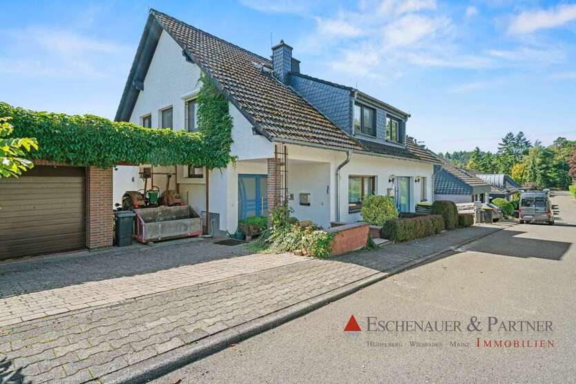 Haus zum Kaufen in Taunusstein 679.000 € 364 m² 11 zimmer