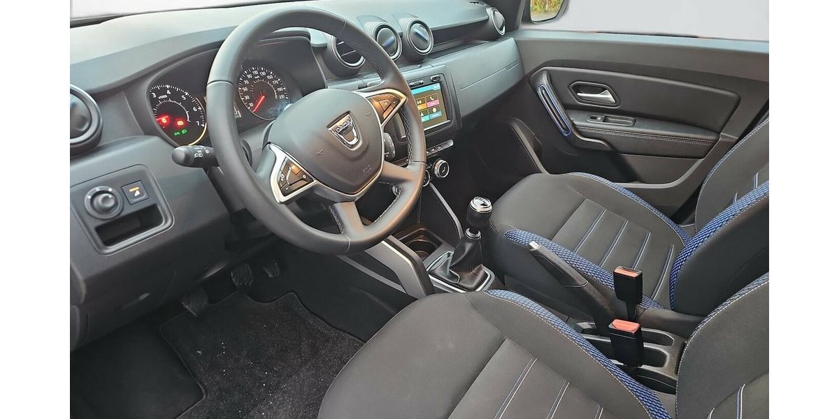 Dacia Duster II Celebration+Insp+TÜV+NEU 27.276 km 16.990 € Schwalbach/Taunus 65824