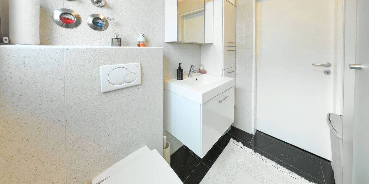 Etagenwohnung Wiesbaden Erbenheim - 3 Zimmer, 75 m&sup2;, 249.000&euro; | Angebot:26320542