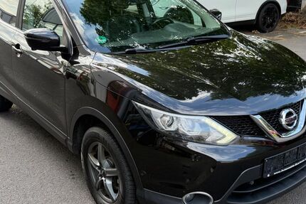 Nissan Qashqai 164.500 km 9.900 &euro; Wiesbaden 65203