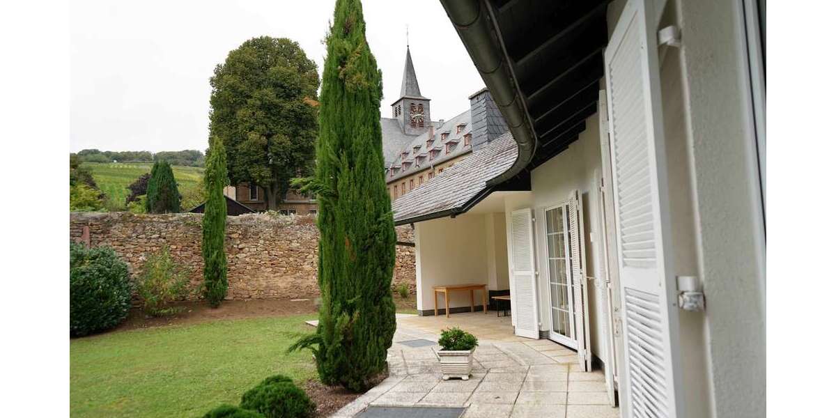 Einfamilienhaus Rüdesheim am Rhein - 8 Zimmer, 324 m&sup2;, 1.590.000&euro; | Angebot:24996373