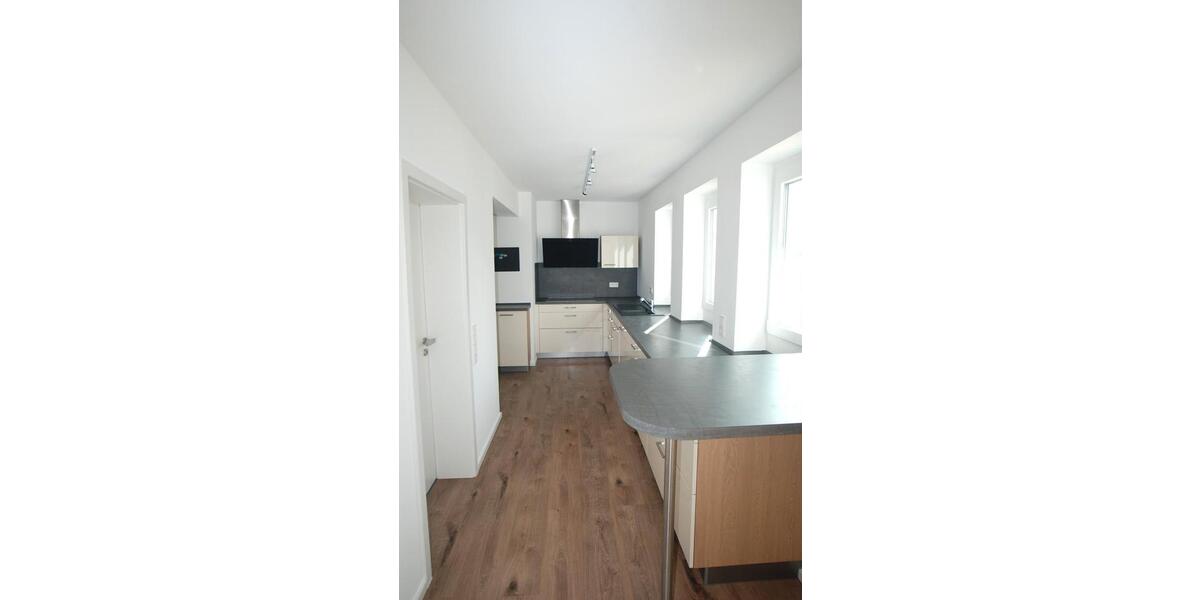 Etagenwohnung Mainz Laubenheim - 4 Zimmer, 136 m&sup2;, 1.995&euro; | Angebot:26519537