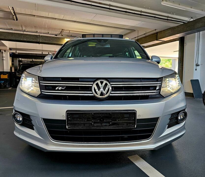VW Tiguan 126.400 km 17.050 € Frankfurt am Main 60323