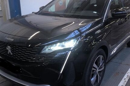Peugeot 5008 26.544 km 20.980 € Rüsselsheim 65428