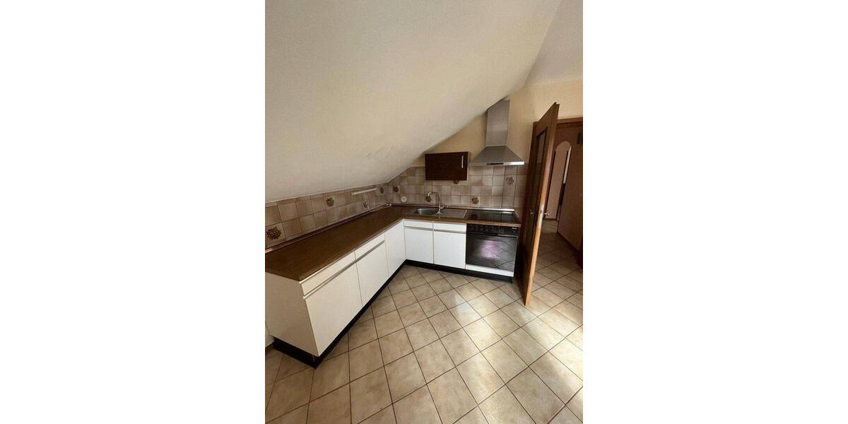 Etagenwohnung Niederselters Niederselters - 4 Zimmer, 110 m&sup2;, 900&euro; | Angebot:26805141