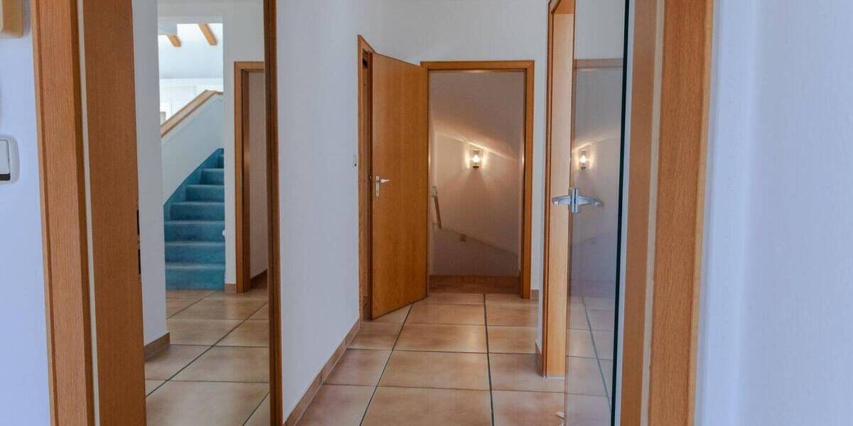 Reihenendhaus Kronberg - 6 Zimmer, 185 m&sup2;, 890.000&euro; | Angebot:26355993