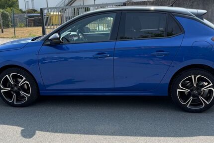 Opel Corsa 42.650 km 12.490 &euro; Mörfelden-Walldorf 64546