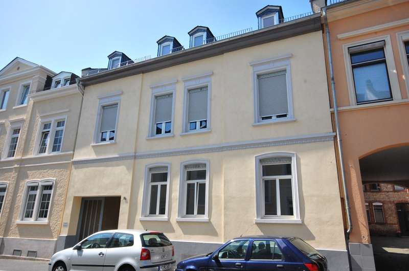 Etagenwohnung Wiesbaden - 4 Zimmer, 95 m&sup2;, 1.150&euro; | Angebot:26427084
