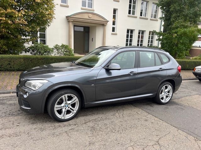 BMW X1 89.000 km 15.900 € Frankfurt 60598