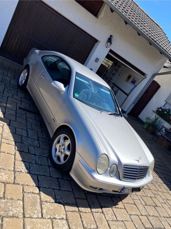 Mercedes-Benz CLK 200 209.540 km 5.250 € Schiesheim 65623