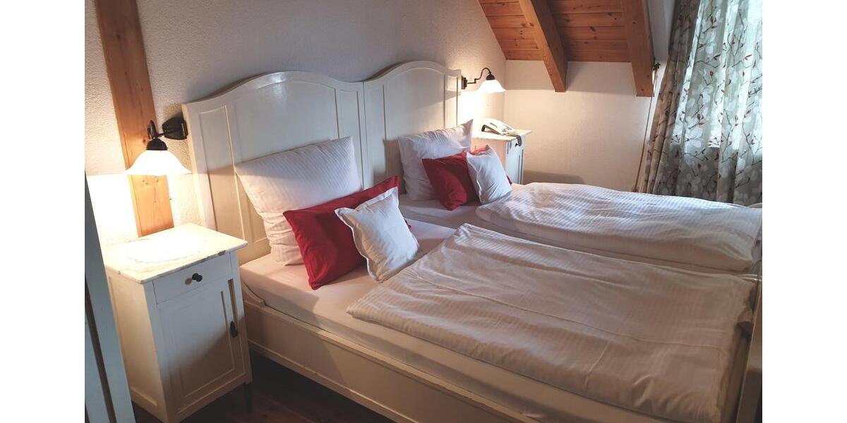 Dachgeschoßwohnung Nieder-Olm Olm - 1 Zimmer, 31 m&sup2;, 550&euro; | Angebot:25446570