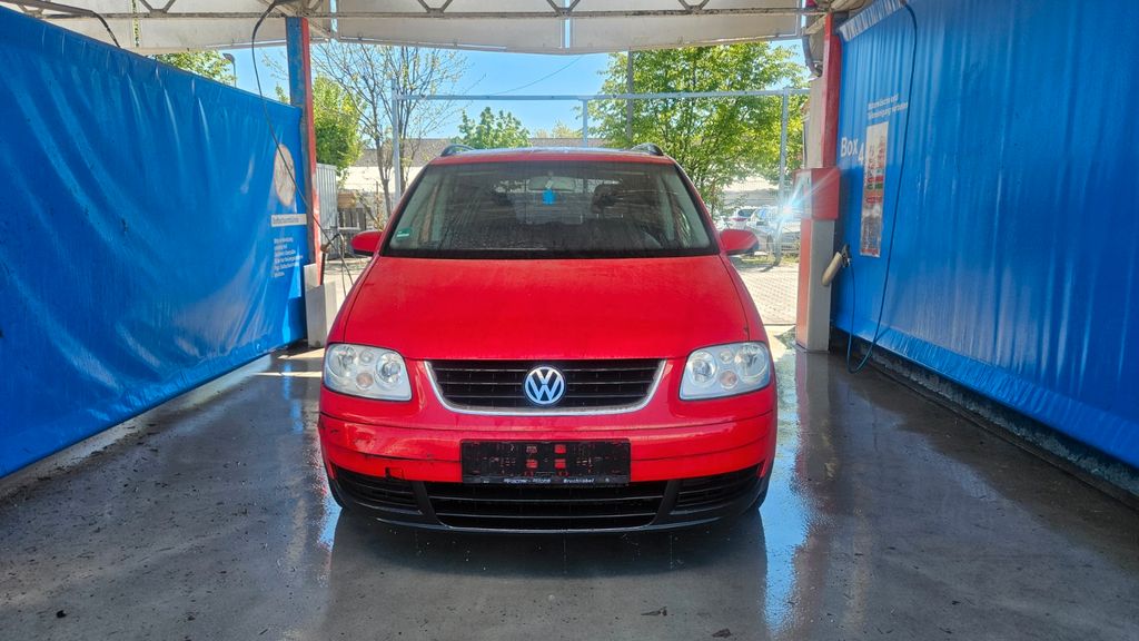 VW Touran 290.000 km 899 &euro; Mainz-Kastel 55252