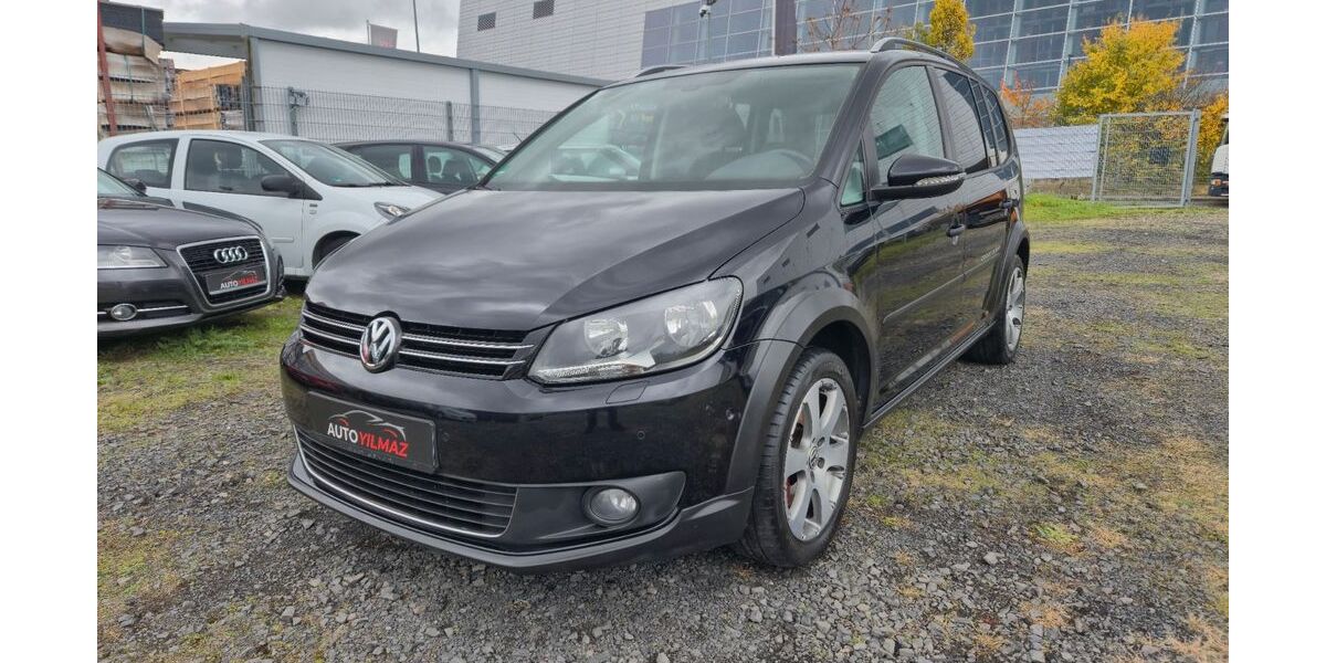 VW Touran 183.000 km 10.490 € Rüsselsheim am Main 65428