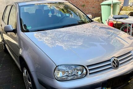 VW Golf 161.800 km 2.950 &euro; Wiesbaden 65199