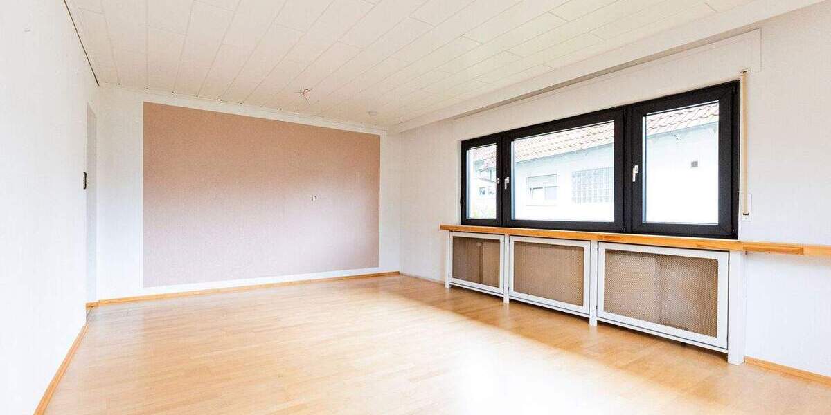 Mehrfamilienhaus, Wohnhaus Bischofsheim - 8 Zimmer, 695.000&euro; | Angebot:24966393