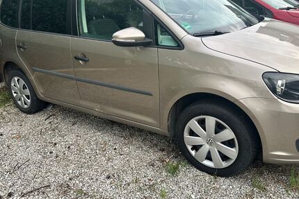 VW Touran 162.928 km 7.990 € Mörfelden-Walldorf 64546