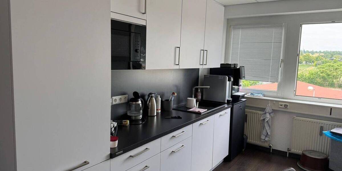Gewerbeobjekt Wiesbaden Schierstein - 6 Zimmer, 175 m&sup2;, 1.555&euro; | Angebot:26908694
