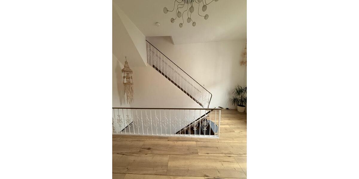 Maisonettenwohnung Bad Schwalbach - 7 Zimmer, 207 m&sup2;, 425.000&euro; | Angebot:25652627