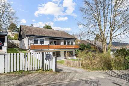 Haus Eppstein - 8 Zimmer, 250 m&sup2;, 749.000&euro; | Angebot:26337224