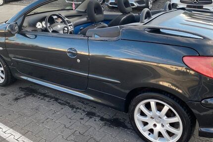 Peugeot 207 106.844 km 3.300 &euro; Wiesbaden 65189