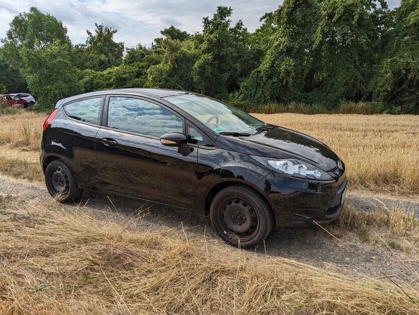 Ford Fiesta 65.530 km 5.300 € Wiesbaden 65183