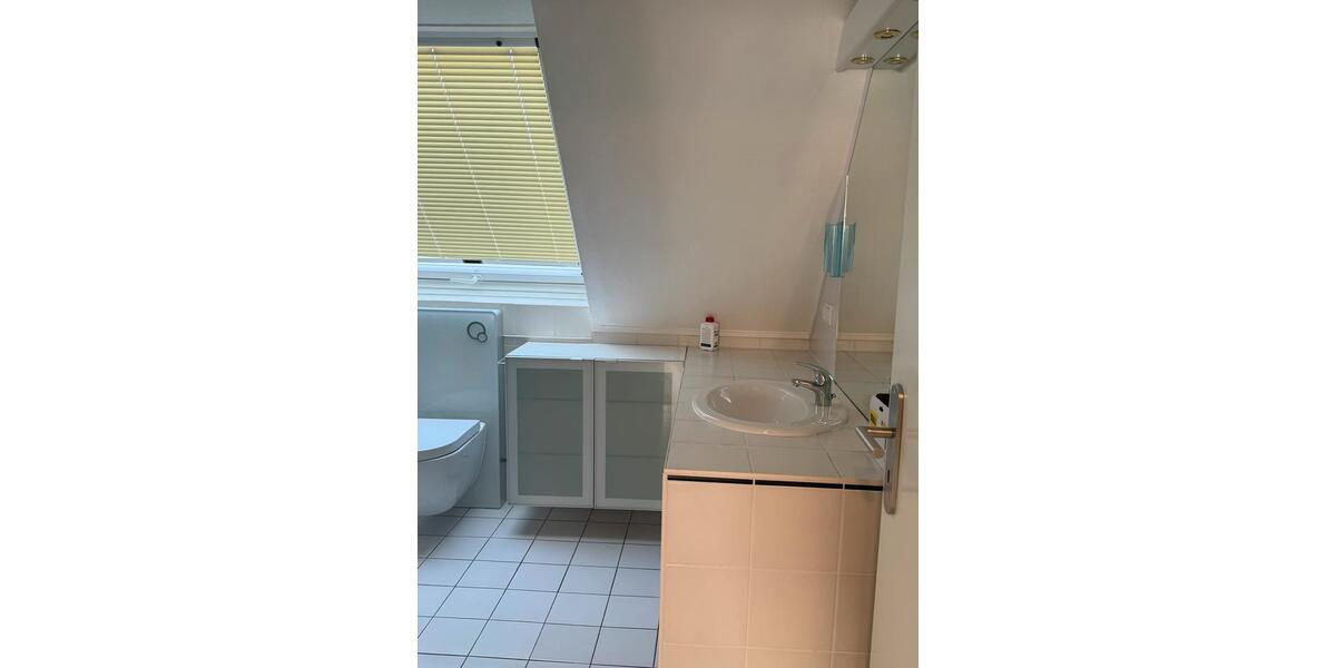 Reihenhaus Geisenheim - 3 Zimmer, 140 m&sup2;, 1.500&euro; | Angebot:25901036