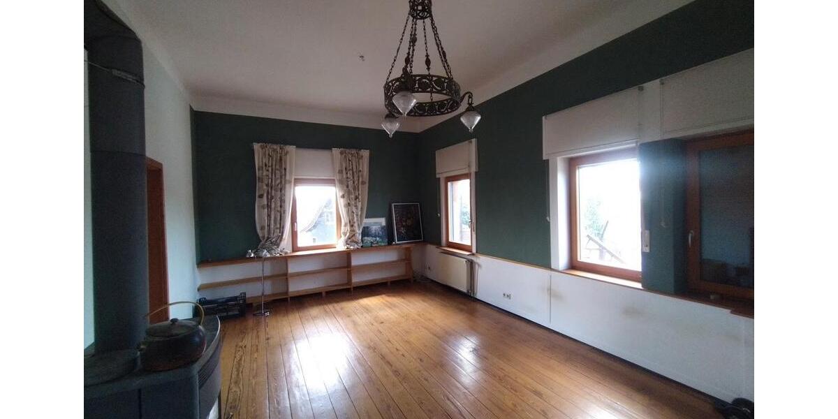 Einfamilienhaus Waldems - 7 Zimmer, 180 m&sup2;, 440.000&euro; | Angebot:27054029