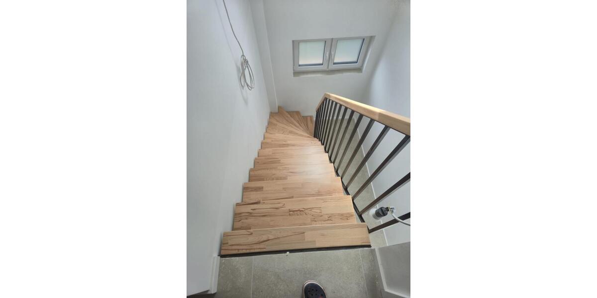 Maisonettenwohnung Rüsselsheim am Main - 5 Zimmer, 135 m&sup2;, 2.200&euro; | Angebot:23382817