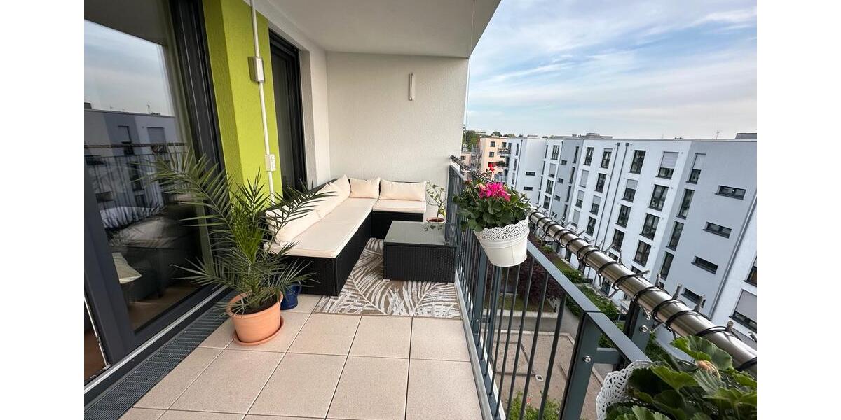 Hochwertige teilmöblierte 3-Zimmer-Etagenwohnung mit Balkon! 3 zimmer