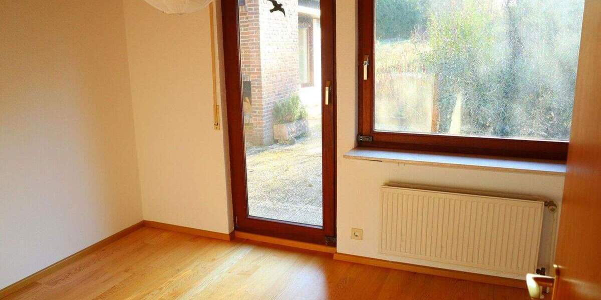 Einfamilienhaus Wiesbaden Naurod - 6 Zimmer, 228 m&sup2;, 1.150.000&euro; | Angebot:25720719