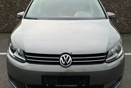 VW Touran 225.000 km 4.900 &euro; Taunusstein 65232