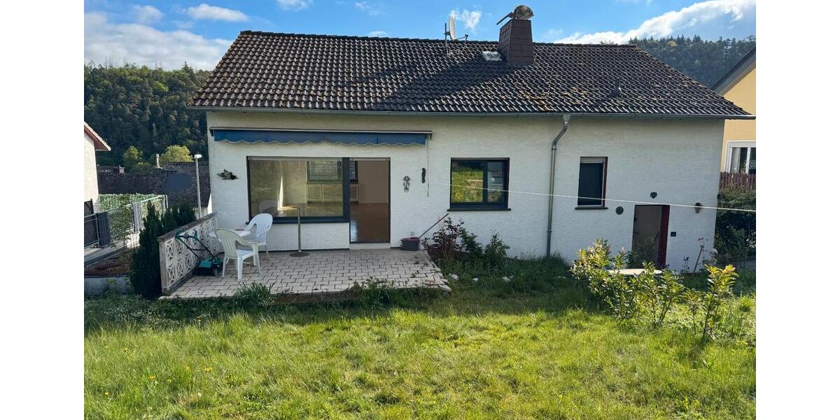 Etagenwohnung Bad Schwalbach - 3 Zimmer, 100 m&sup2;, 1.100&euro; | Angebot:26477098