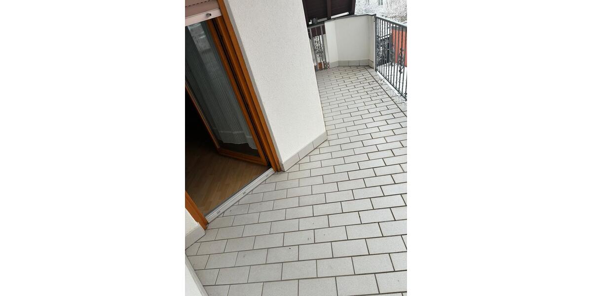 Etagenwohnung Idstein - 3 Zimmer, 100 m&sup2;, 1.100&euro; | Angebot:24701481