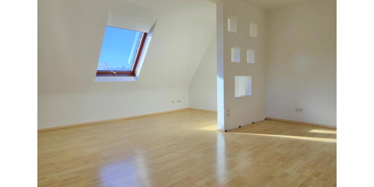 DOGS WELCOME IN DUPLEX HOME! Cozy house with fitted kitchen and spacious courtyard 4 zimmer