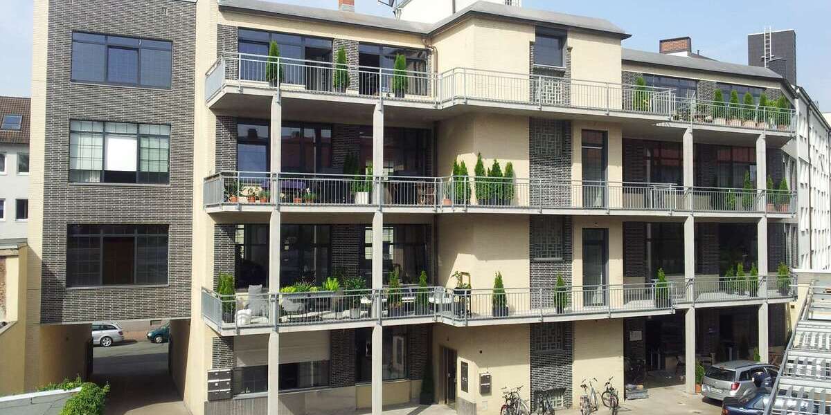 Etagenwohnung Frankfurt am Main-Bockenheim Bockenheim - 3 Zimmer, 121 m&sup2;, 2.180&euro; | Angebot:25297779