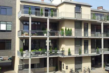Wohnung Frankfurt am Main-Bockenheim Bockenheim - 3 Zimmer, 121 m&sup2;, 2.180&euro; | Angebot:25297779