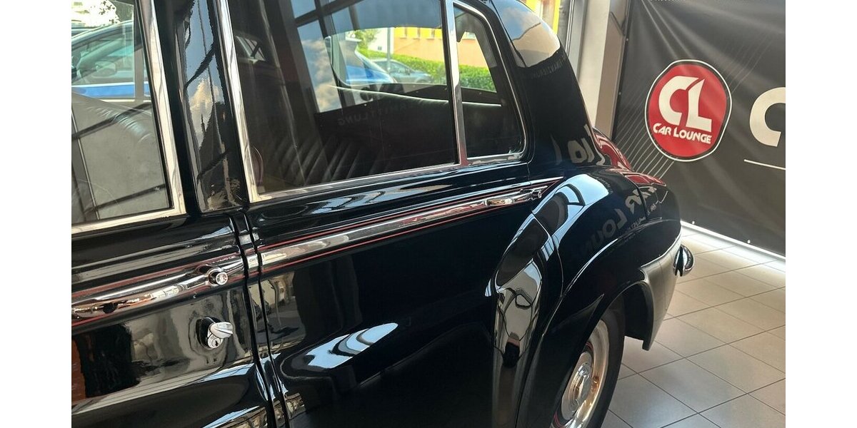 Rolls Royce Silver Cloud III 6.2 |Schwarz-Rot|Classic Data 2| 112.506 km 49.999 &euro; Mainz-Kostheim 55246