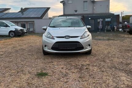 Ford Fiesta 127.100 km 4.200 &euro; Ingelheim 55218