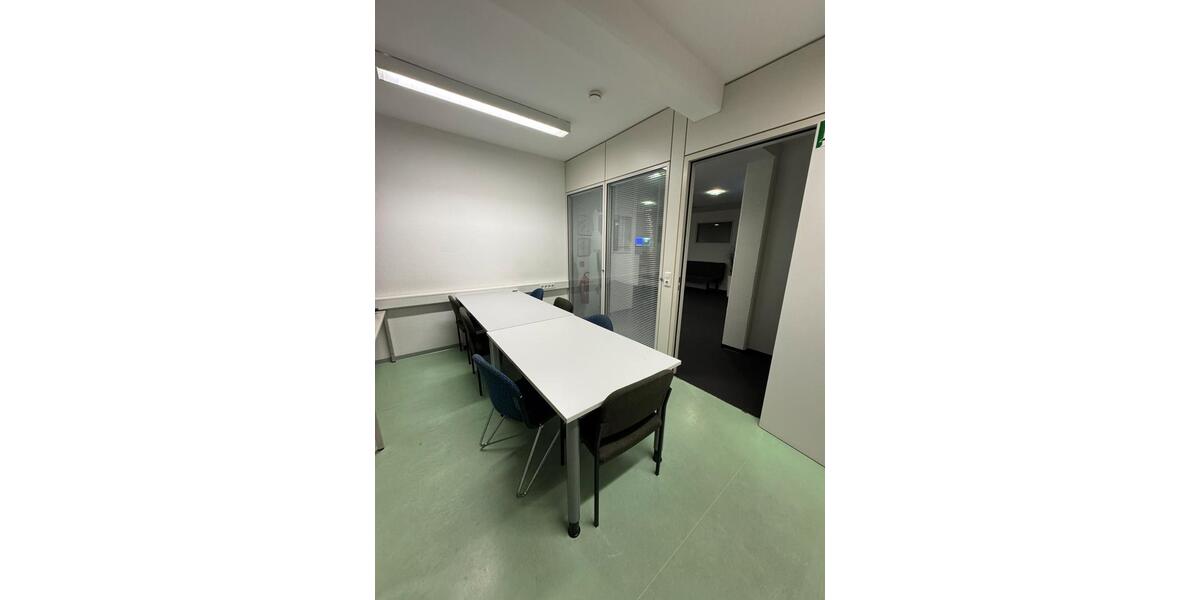 Moderne Büroflächen in Wiesbaden - hell, mit Stellplätzen zimmer