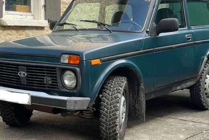 Lada Niva 84.000 km 3.300 &euro; Dexheim 55278