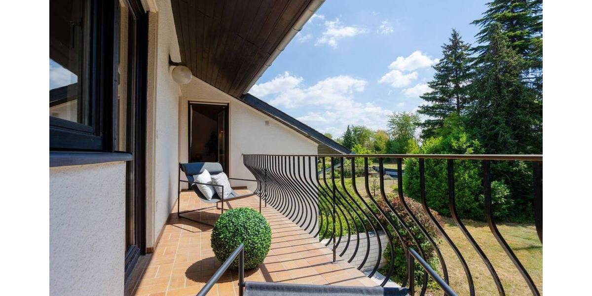 Einfamilienhaus Mainz Weisenau - 7 Zimmer, 214 m&sup2;, 795.000&euro; | Angebot:25696804