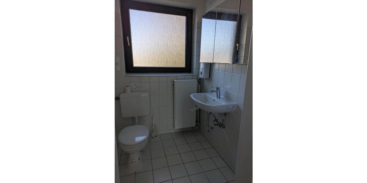 Reihenhaus Mainz Finthen - 4 Zimmer, 153 m&sup2;, 2.000&euro; | Angebot:26093136