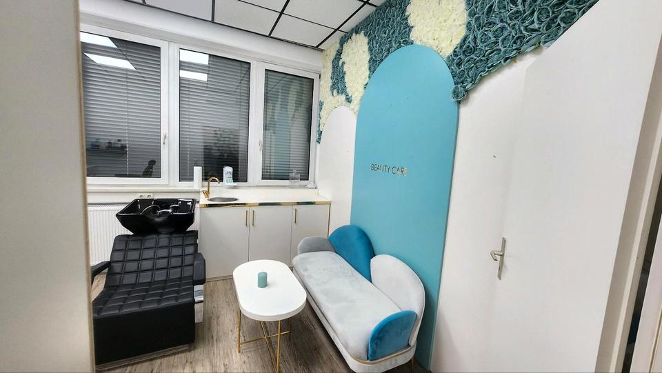 Nachmieter für Komplett eingerichtetes Beauty- & Friseurstudio – sofort starten zimmer