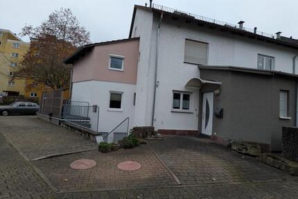 Attraktives Reihenendhaus in Mainz-Hechtsheim - Privat 9 zimmer
