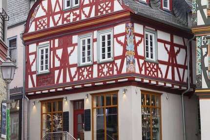 Haus Idstein - 12 Zimmer, 272 m&sup2;, 1.242.000&euro; | Angebot:26494141