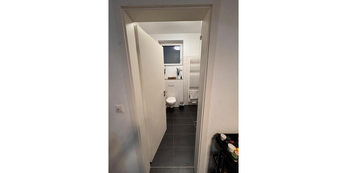 Etagenwohnung Mainz Lerchenberg - 2 Zimmer, 75 m&sup2;, 1.200&euro; | Angebot:24429462